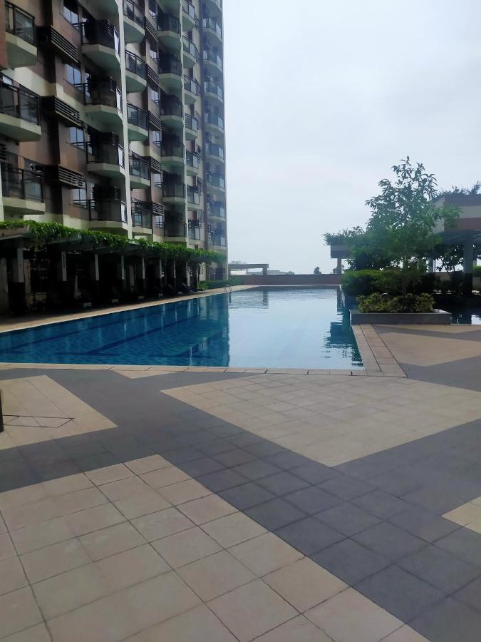 The Radiance Manila Bay Aparthotel Pasay Exteriör bild