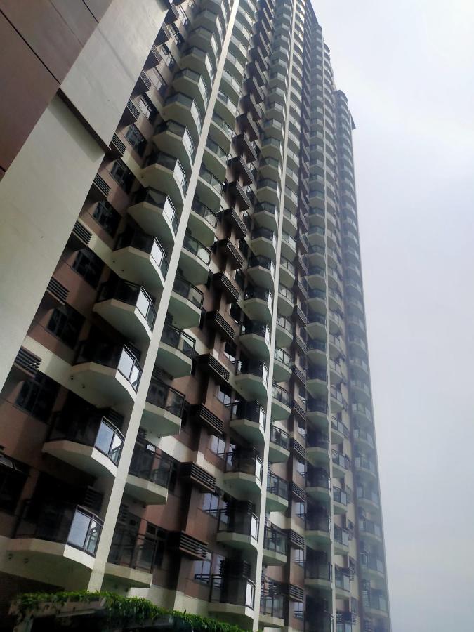 The Radiance Manila Bay Aparthotel Pasay Exteriör bild