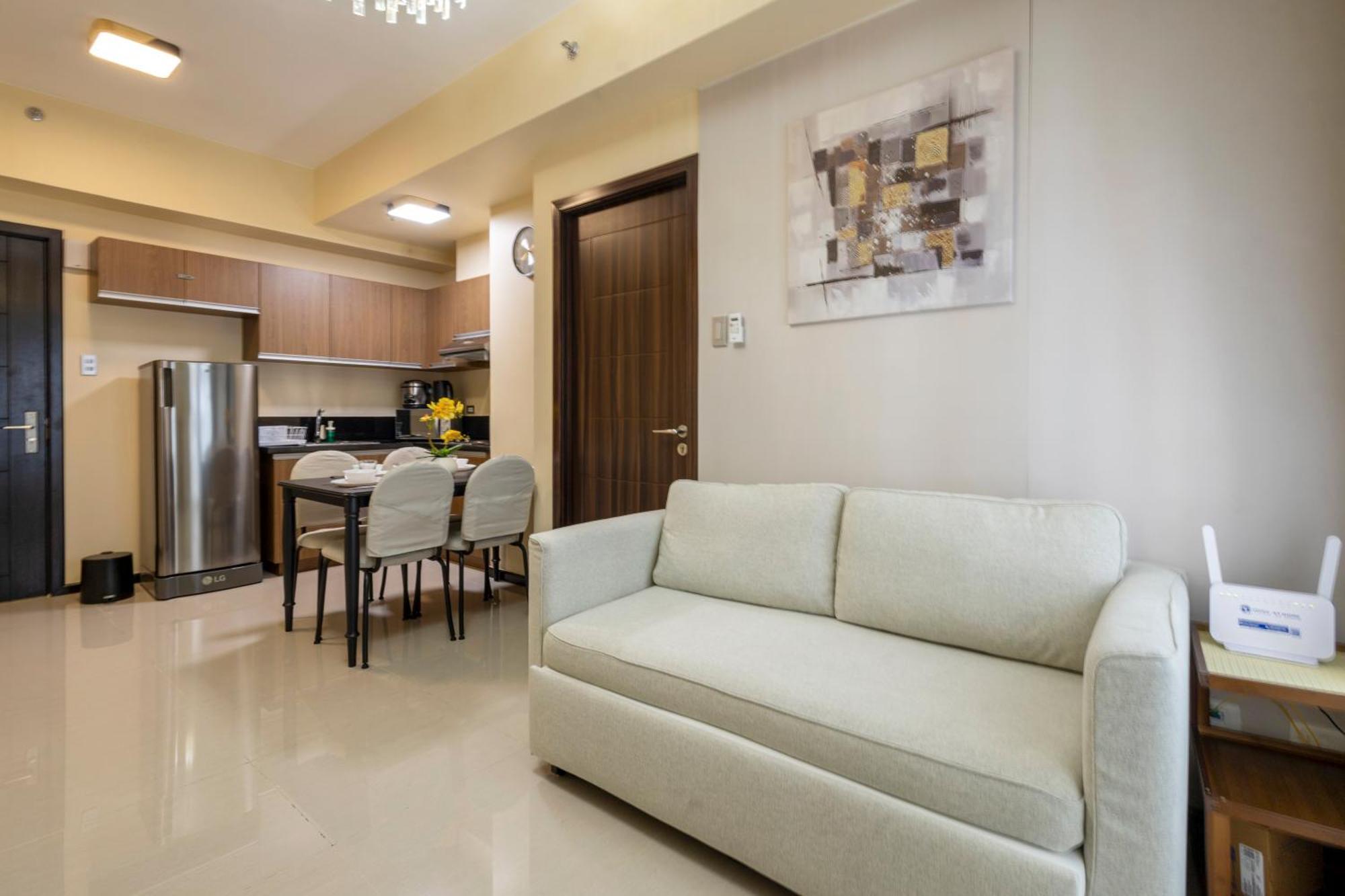 The Radiance Manila Bay Aparthotel Pasay Exteriör bild